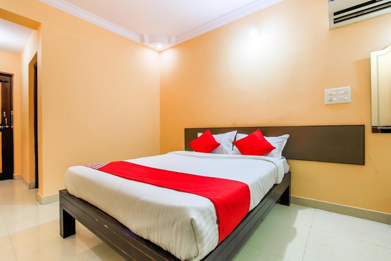 Oyo 23035 Srinivas Residency Hotel Madgaon Bagian luar foto