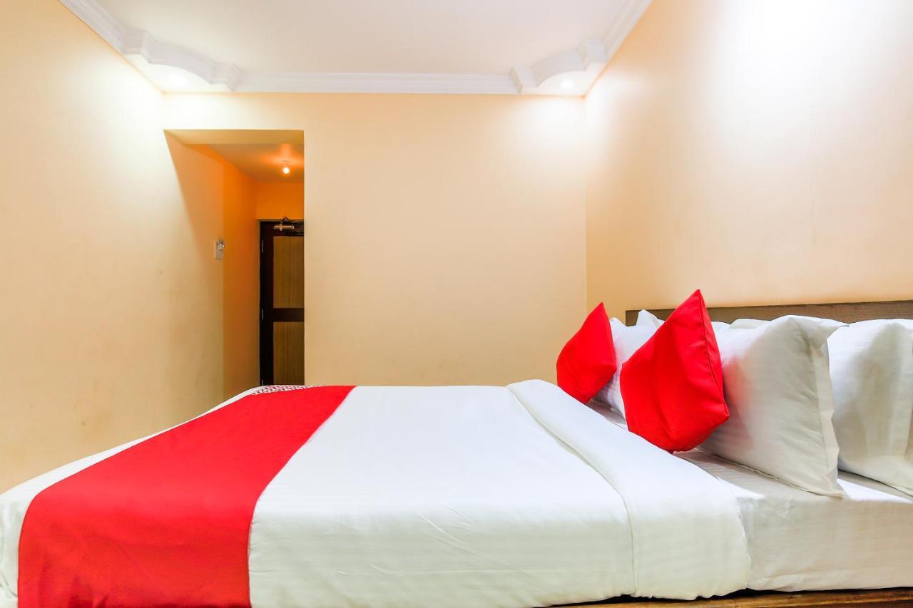 Oyo 23035 Srinivas Residency Hotel Madgaon Bagian luar foto