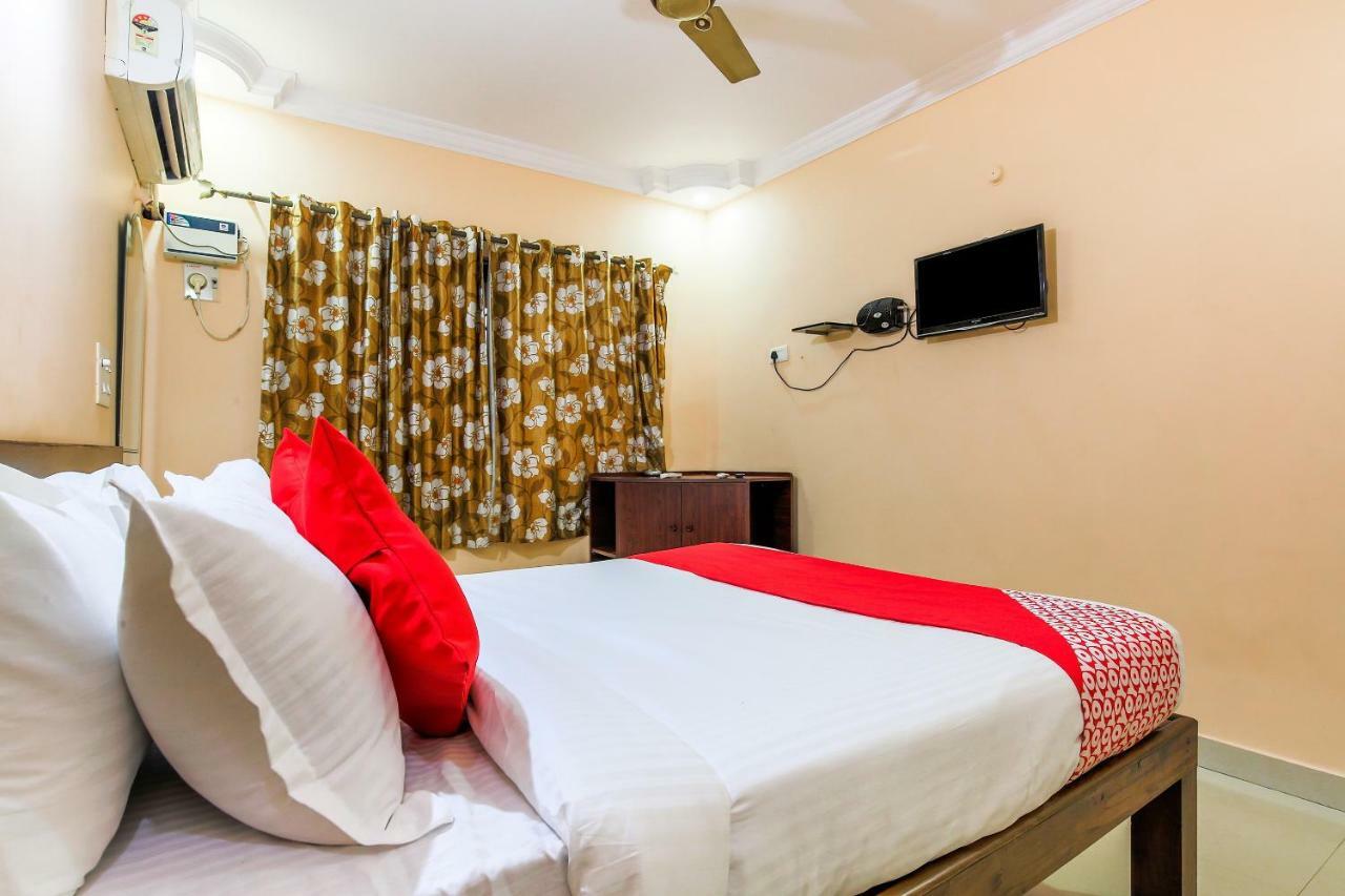 Oyo 23035 Srinivas Residency Hotel Madgaon Bagian luar foto